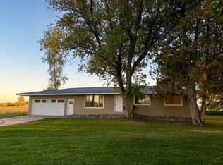 670 E Baker Rd, Hope, MI 48628