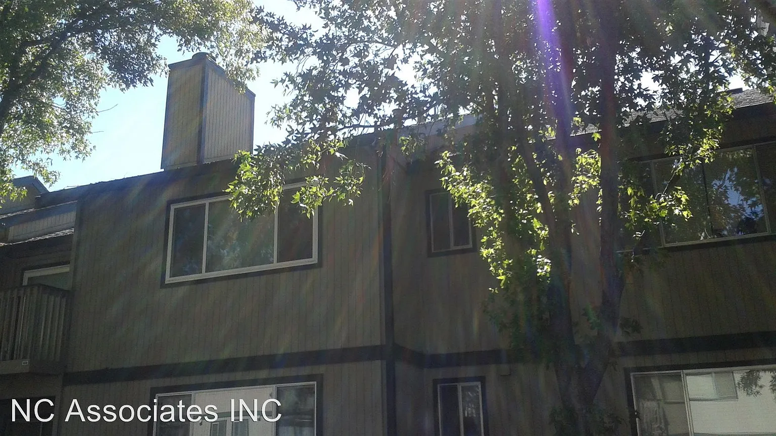 436 Lancaster Ln photo 1
