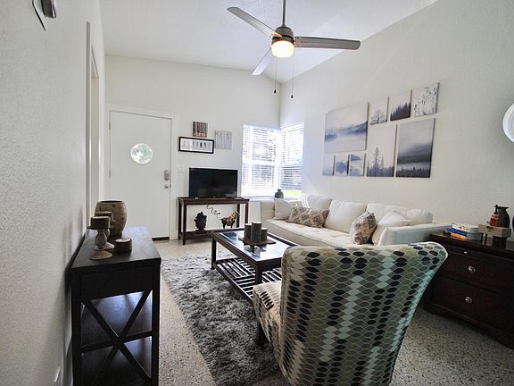2nd image of 715 Lake Davis Dr APT A