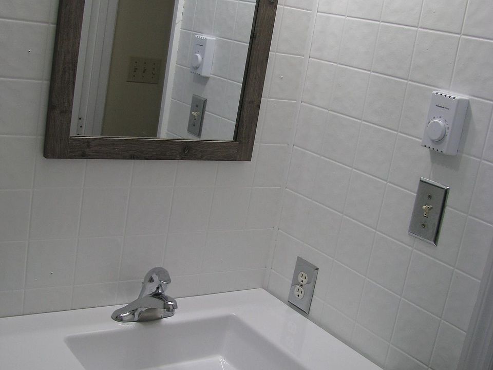 1st image of 3031 River Cir