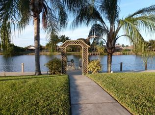 154 Santa Monica Ave, Royal Palm Beach, FL 33411