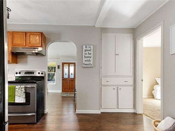 5th image of 4313 S 62nd St