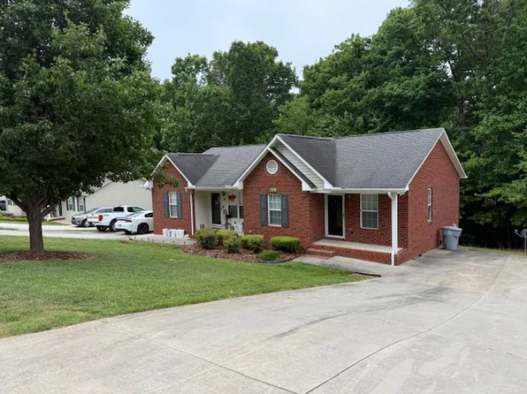 611 Lincoln Ave APT B, Asheboro, NC 27205