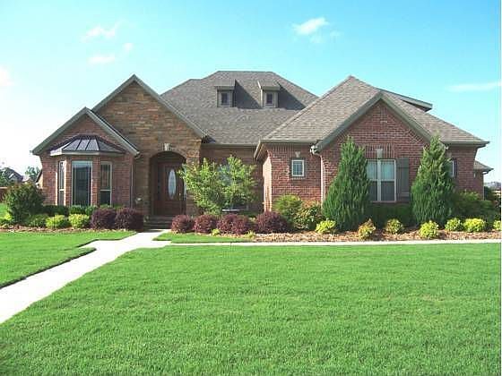 1st image of 3631 N Hayfield Cir
