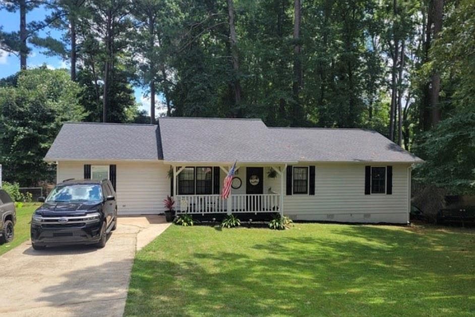 1st image of 290 Highland Cir