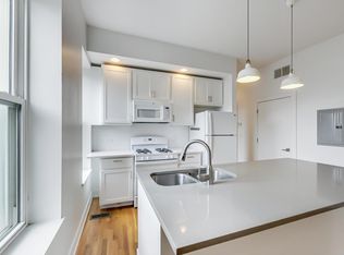1157 W 18th St APT R203, Chicago, IL 60608
