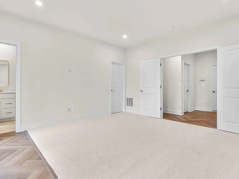 42123 Picasso Sq — Photo 4