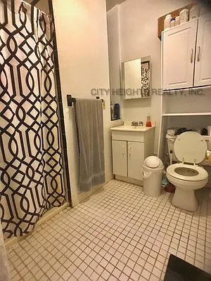 Rented by City Heights Realty | media 16