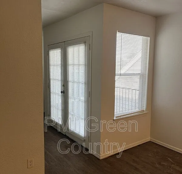 6639 S Victor Ave #G214 — Photo 18
