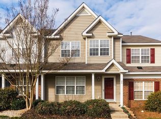24 Raelans Cir, Greensboro, NC 27407