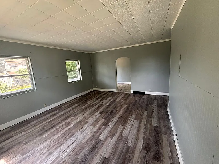 1182 Wheeling Ave — Photo 9