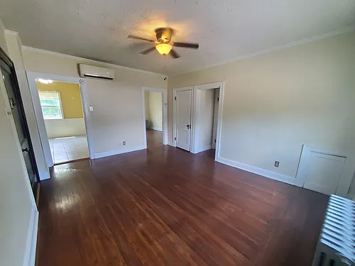 3701 Woodland Ave #4 Photo 1