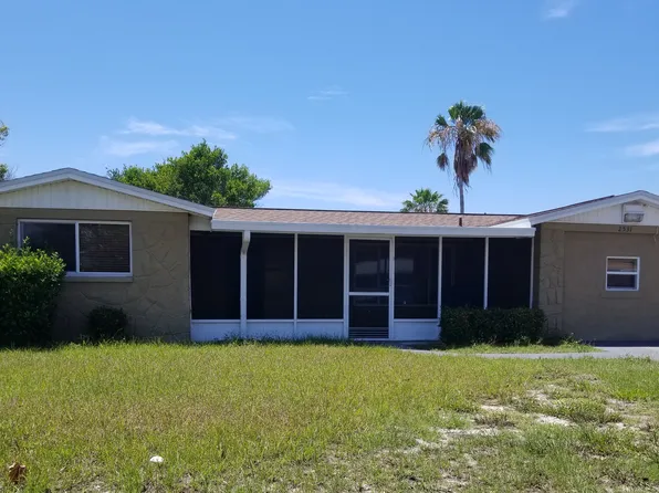 2531 Almond Dr, Holiday, FL 34691