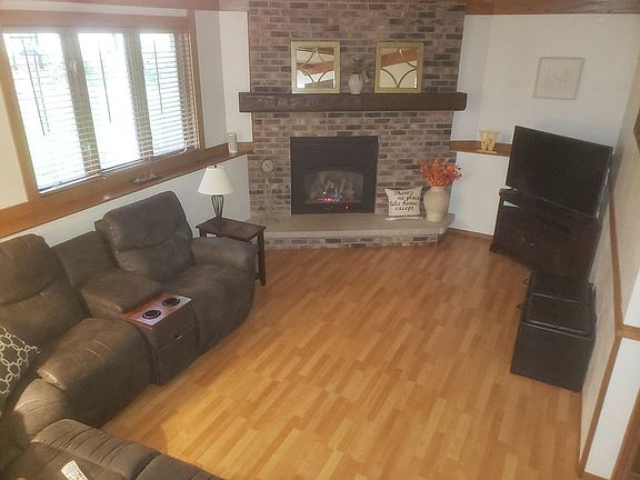 5th image of 1003 Pinewood Ct