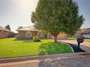 106 Timberridge Dr, Elk City, OK 73644