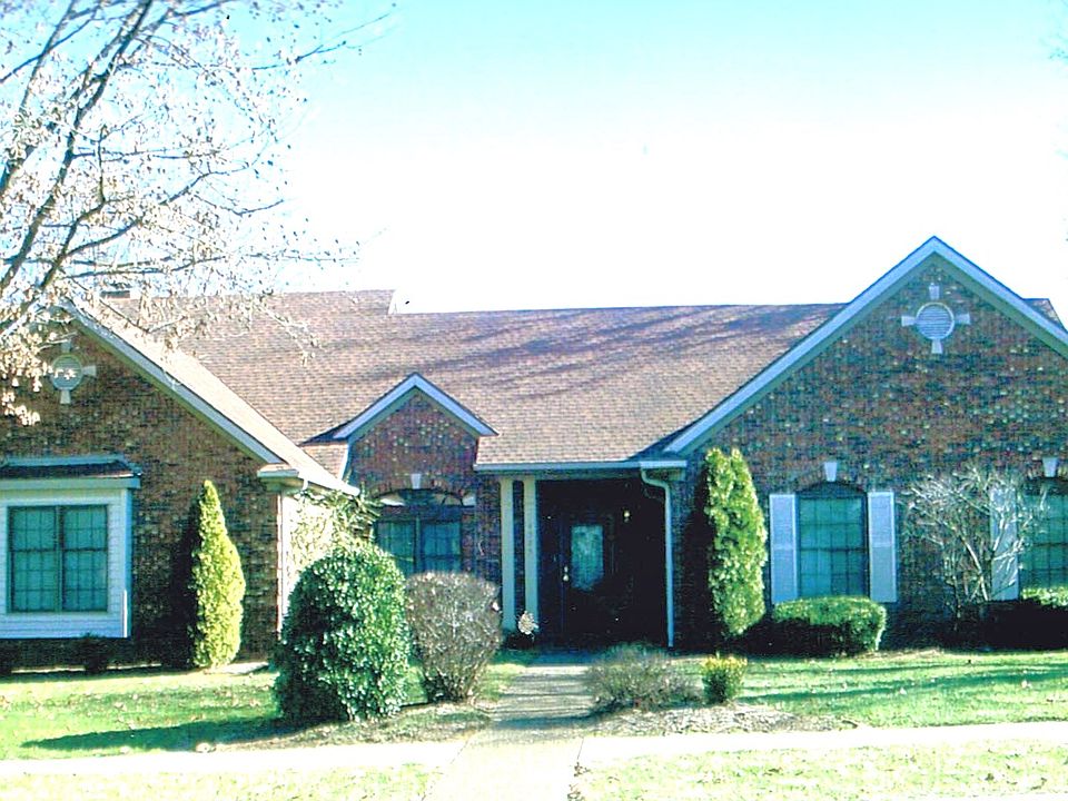 1st image of 4525 Stonegate Dr