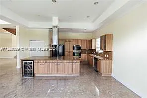 4522 NW 67th Ave — Photo 5