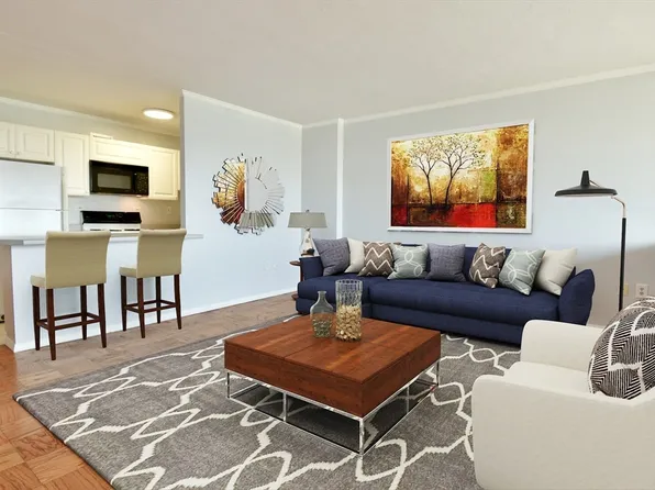 6 Whittier Pl APT 10P, Boston, MA 02114