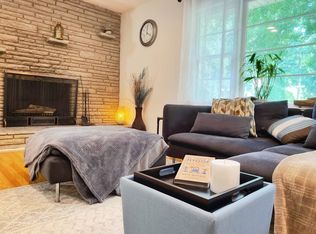 1313 W Lakeview Dr, Johnson City, TN 37601