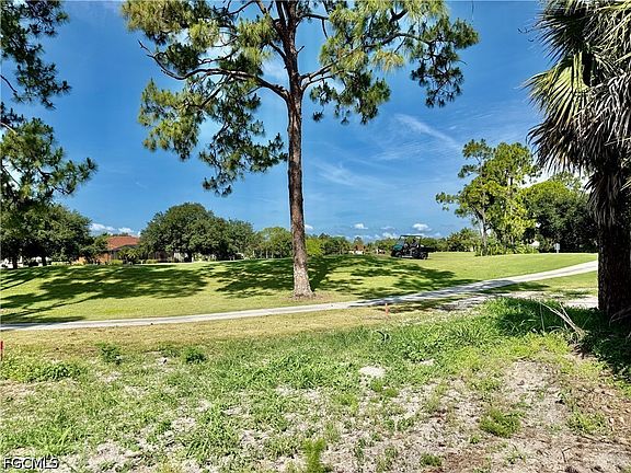 4th image of 4718/4720 Golfview Blvd