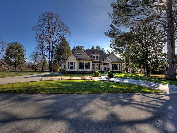 4th image of 232 Riverview Rd