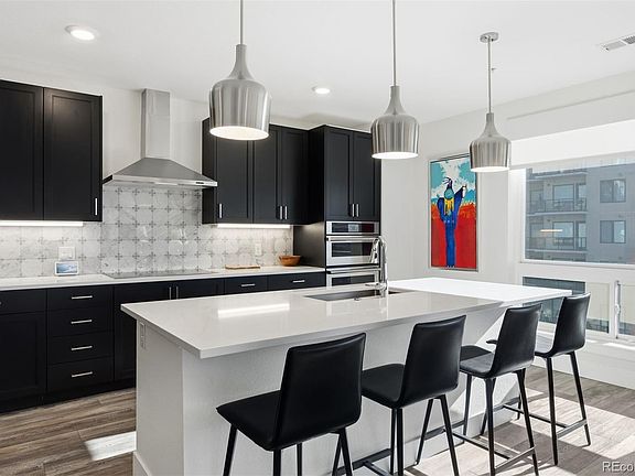 5th image of 20 Wilcox Street #423