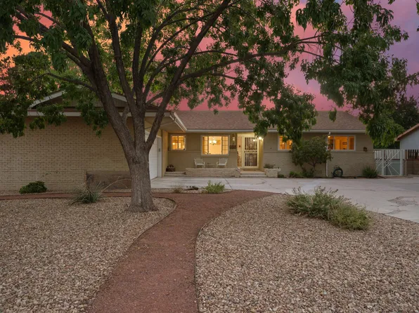 1209 Dakota St NE, Albuquerque, NM 87110