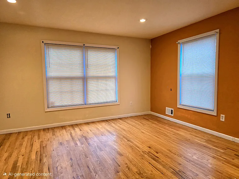 168 N 16th St #168 — Photo 4