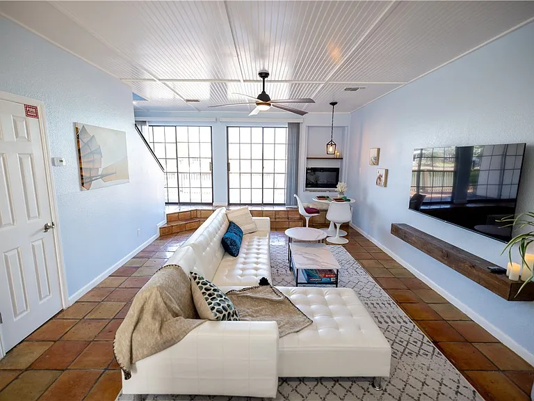 14130 E Cabana St #5B — Photo 3