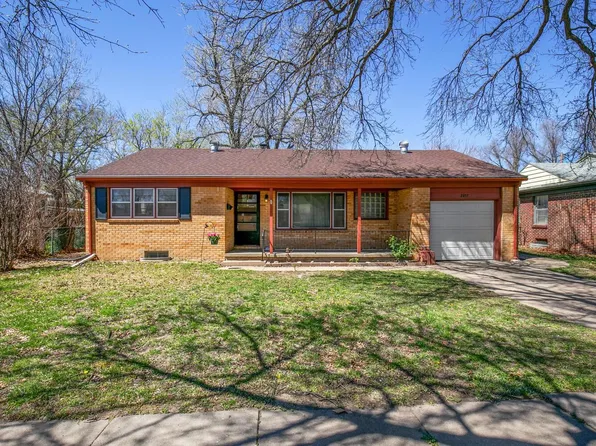 2257 S Ridgewood Dr, Wichita, KS 67218