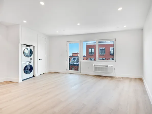 28 Spencer Place image 1 of 20