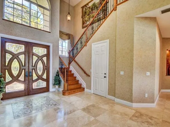 3048 NE 7th Dr, Boca Raton, FL 33431