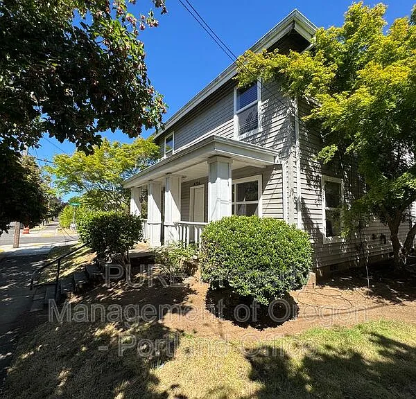 6734 N Montieth Ave — Photo 3