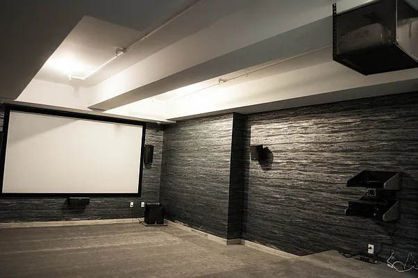 Rented by Manhattan Management LLC | media 59