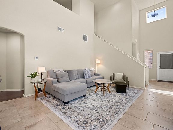 4th image of 8940 Eagle Hills Dr NW