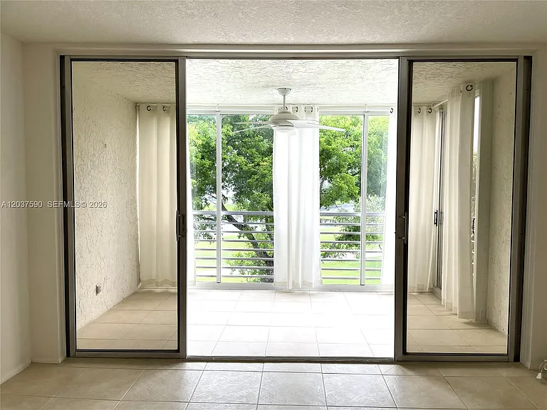 9531 Seagrape Dr #305 — Photo 5