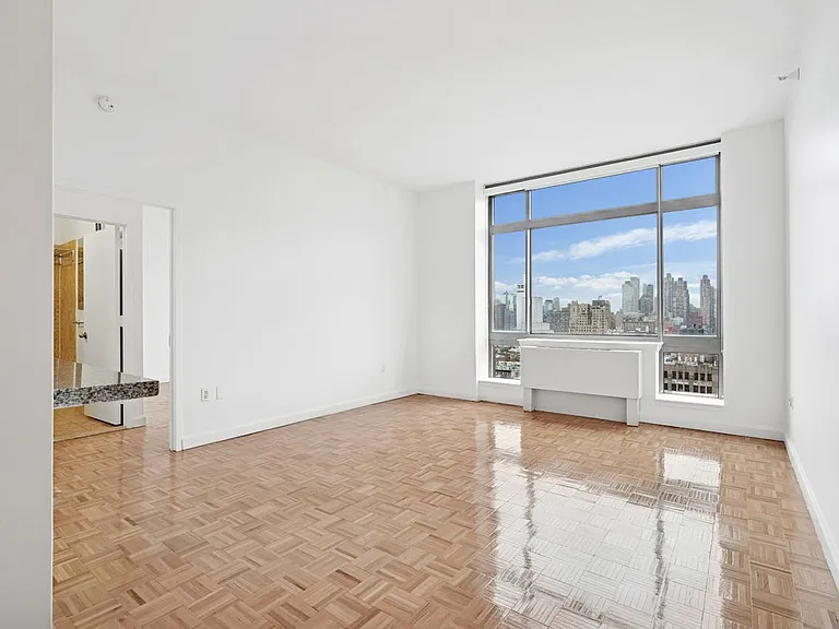 360 W 43rd St #S23A — Photo 1
