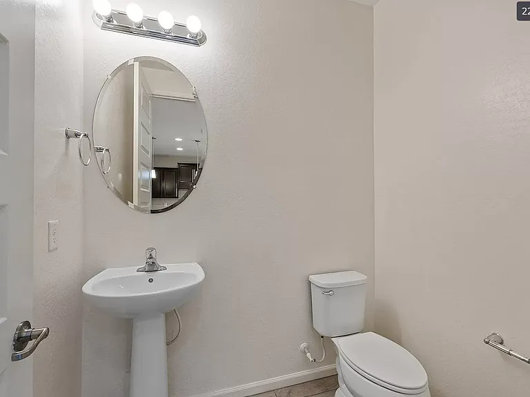 2063 E Lantana Dr — Photo 5