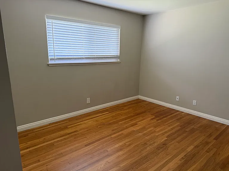 2119 Dunnigan St — Photo 5