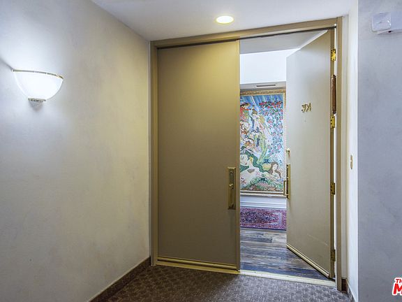 5th image of 268 S Lasky Dr APT 304