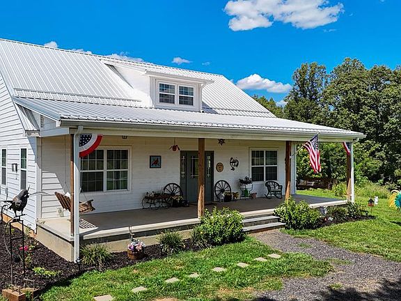 4th image of 3865 Ayers Orchard Rd