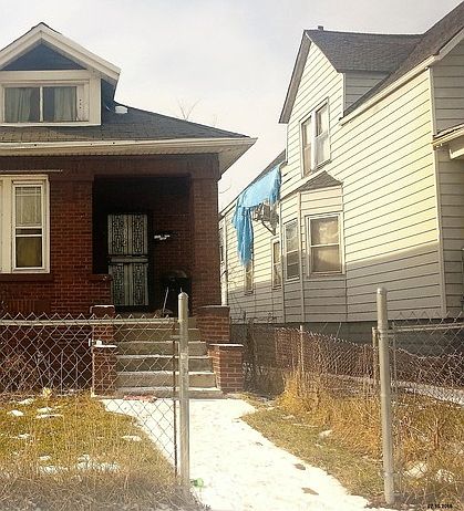 2nd image of 6824 S Carpenter St