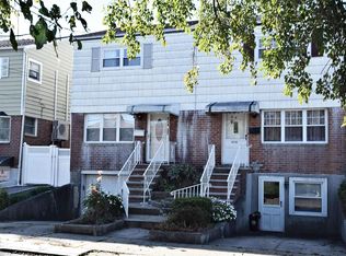 24430 88th Ave, Bellerose, NY 11426