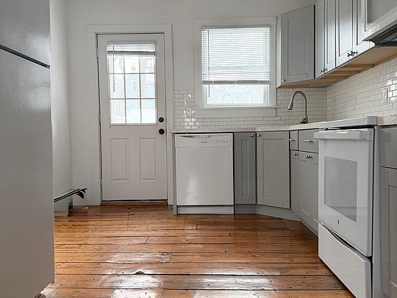 3rd image of 30 Church St #A