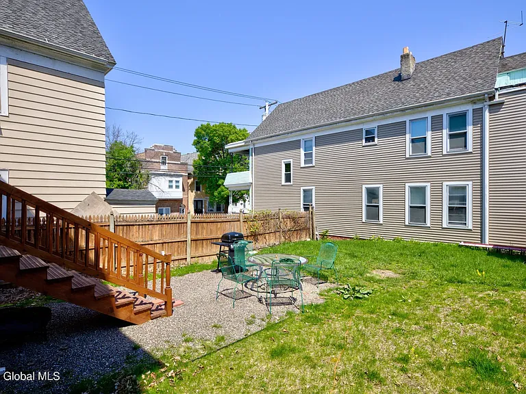 1503 Jacob St — Photo 7