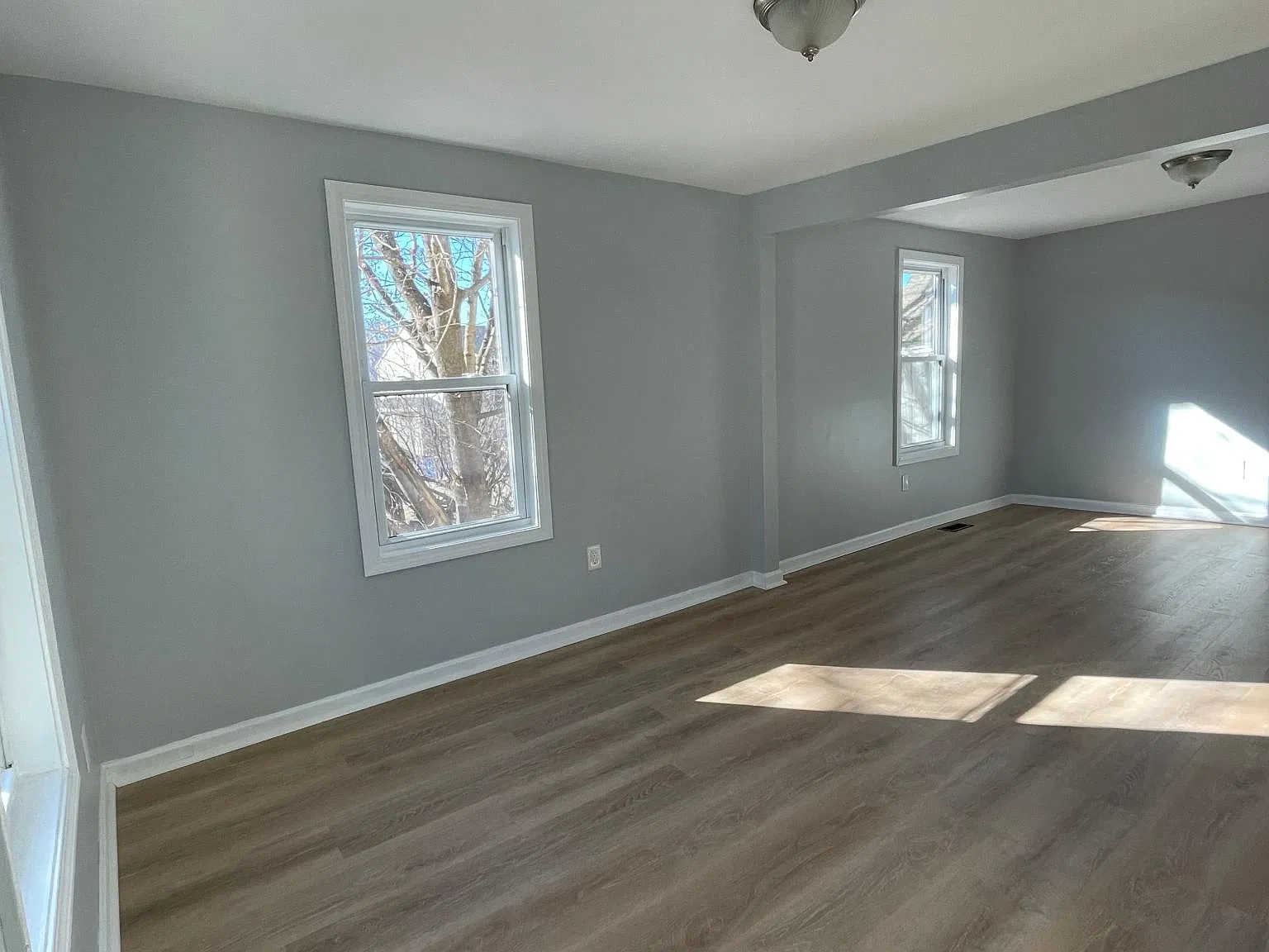 3 bed, 964 sqft, $2,200 — Photo 4