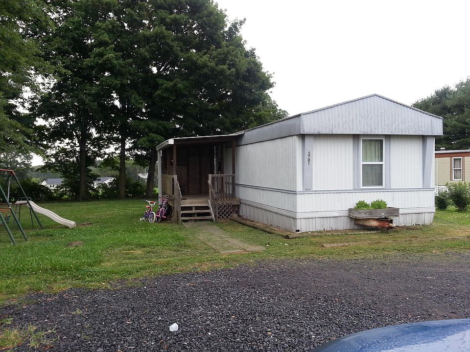 Small roofed porch