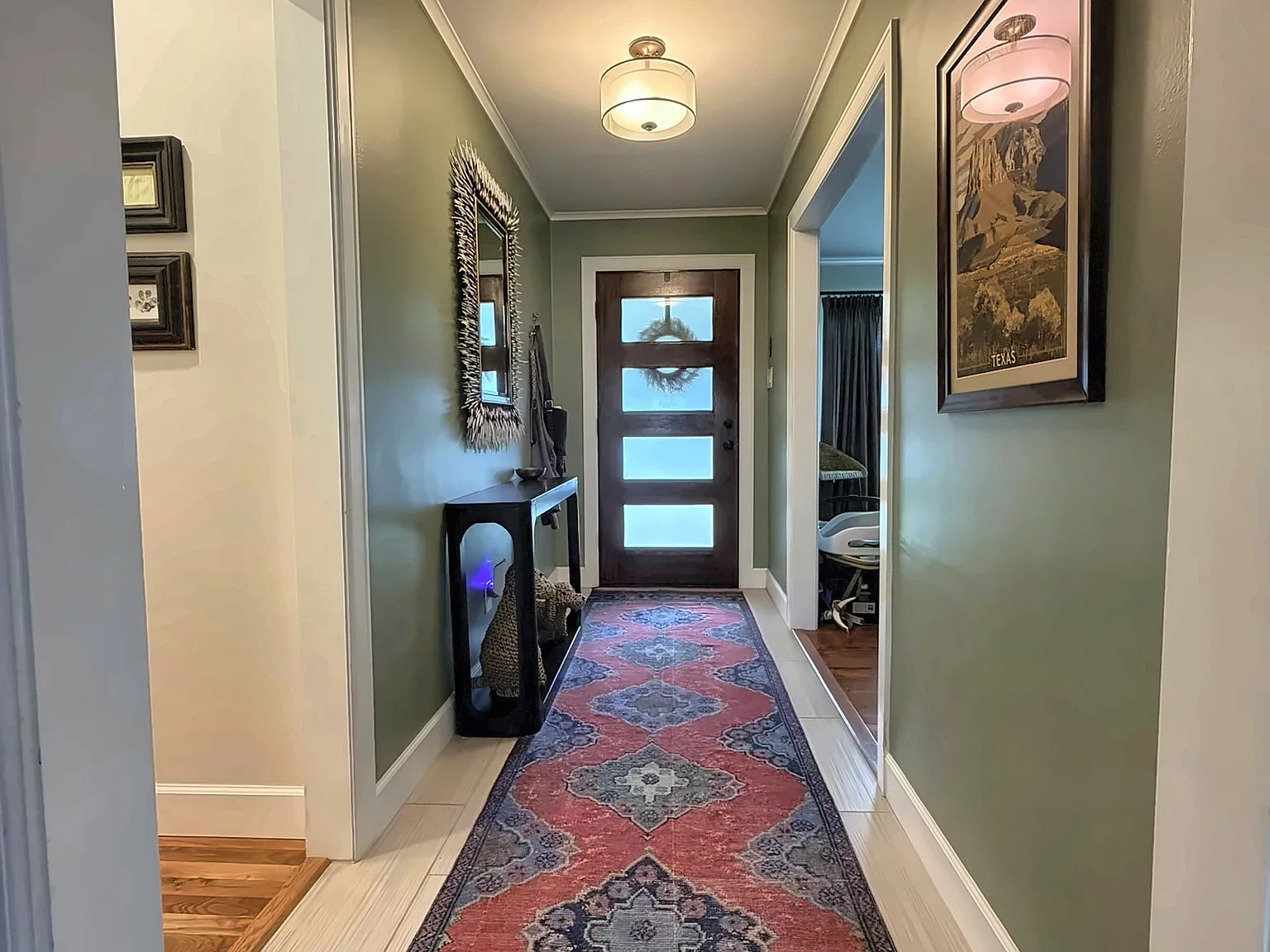 3 bed, 2.5 bath, 1957 sqft, $4,200 — Photo 2