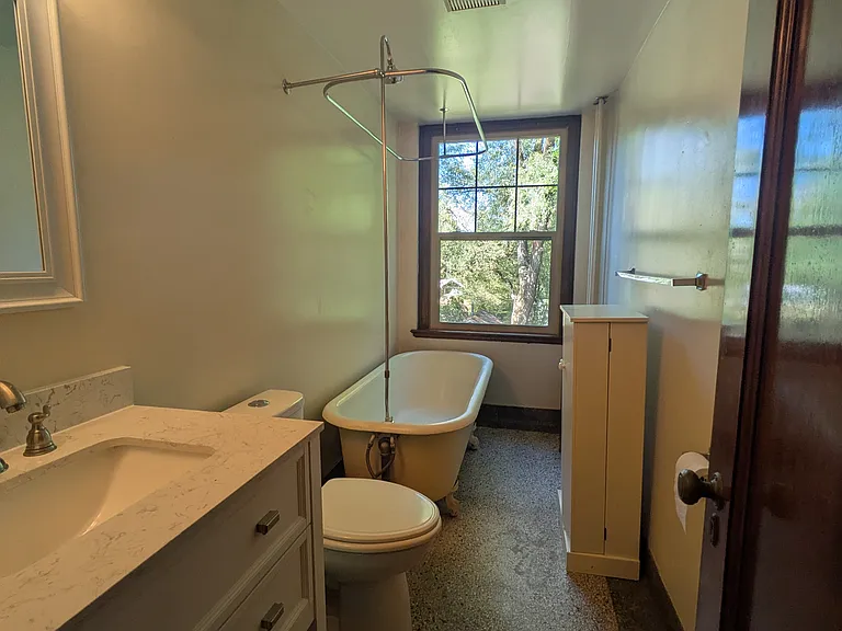 852 N Summit Blvd #403 — Photo 7