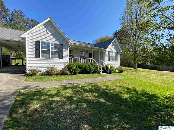 3rd image of 315 Jordan Ln SE